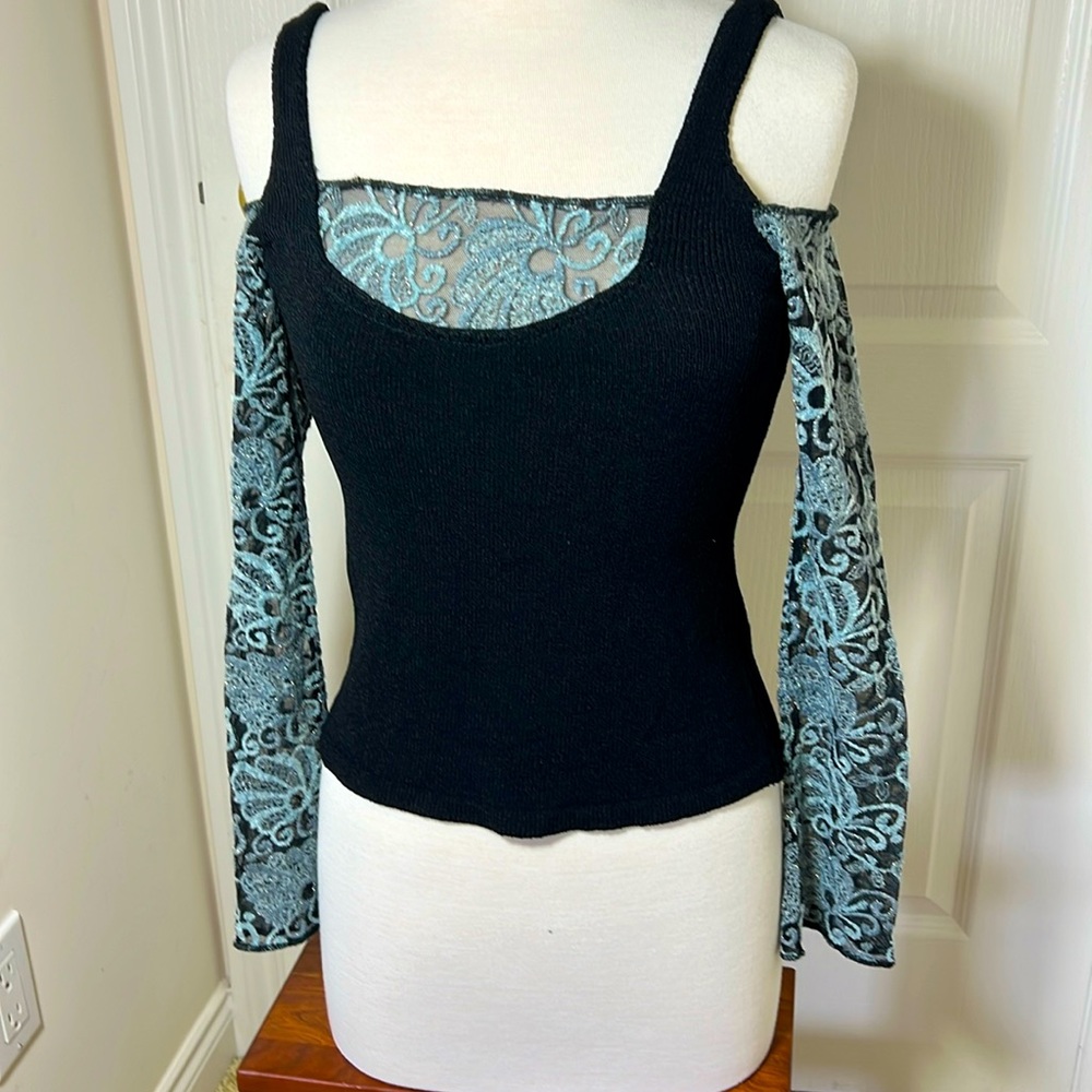 Elaris Cut-out Lace Top